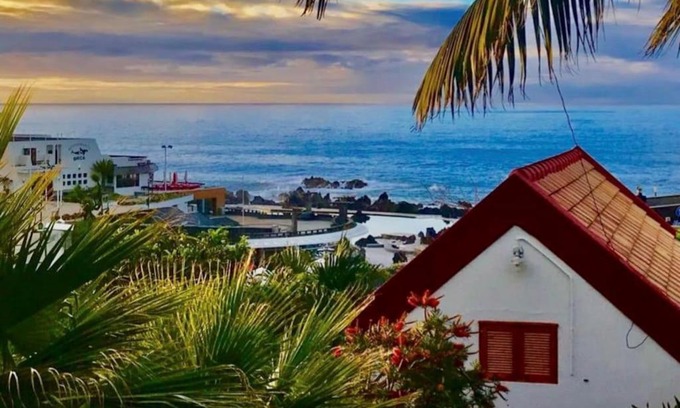 Porto Moniz Ski Chalet | Waves Song - Cottage