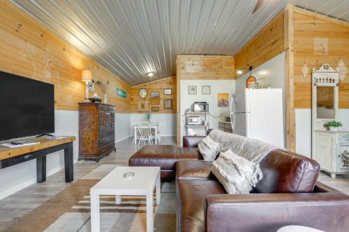 Waynesville Apartment | Waynesville Studio with Fire Pit and Mountain Views!