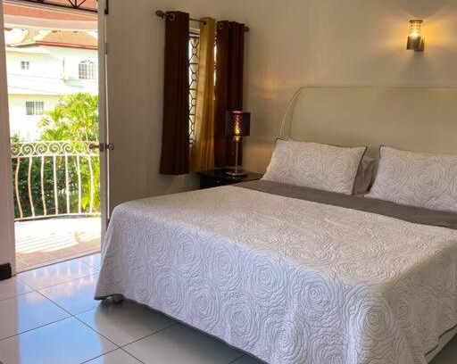 West Gate Hills Apartment | We are close to the Beach Beach Beach!!