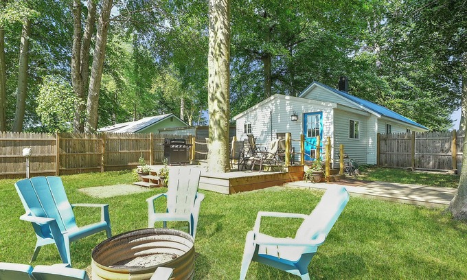Palo Cottage | Weekday Specials! A Peaceful Getaway- Dog Friendly