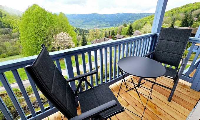Schofweg Apartment | "Weitblick zum Arber" - newly renovated vacation apartment no.