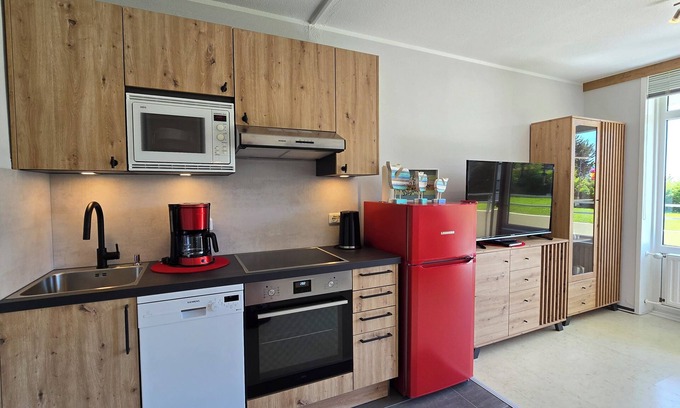 Grossenbrode Apartment | Welcome to apartment 7 in house 1 of the Vier Jahreszeiten complex!