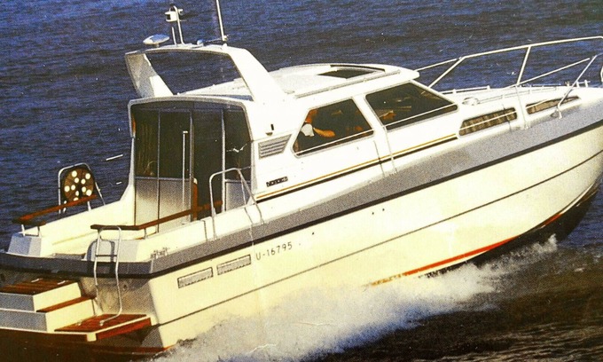 Etelainen District Boat Rental | WELCOME TO CHARTER LIVEABOARD BOAT M/Y HELSINKInnn
