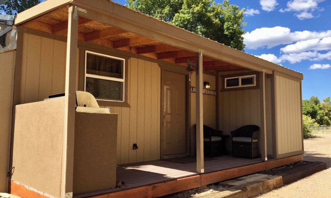Glendale Cottage | Welcome to Lainees Lounge