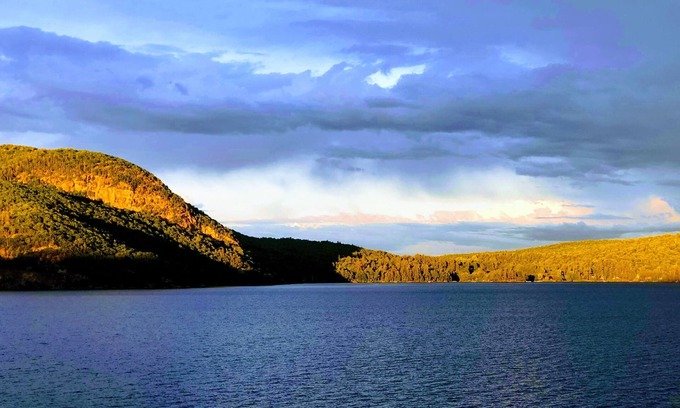 North Lake George House | WELCOME TO ON THE ROCK - A RECENTLY RENOVATED BEAUTIFUL LAKE FRONT HOME