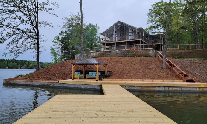 Little Kowaliga House | Welcome to Paradise: Stunning Lakefront Home on Lake Martin!
