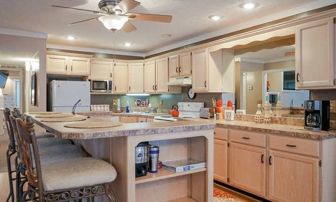 Bronston Condo | Welcome to Seventh Heaven – The Perfect Getaway