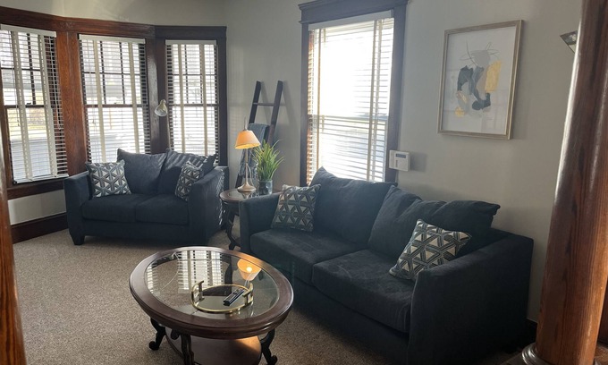 Syracuse Apartment | Welcome to the Eastwood Escape. Make yourself at home!