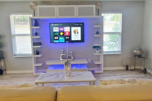Sulphur Springs House | Welcome to Tranquility House