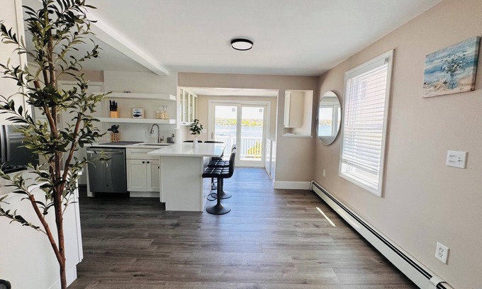 Portsmouth House | Welcome to your Cozy Oceanside Oasis! Sleeps 10! Water Access from the Backyard!