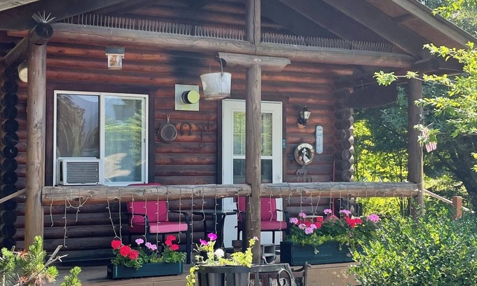 Concrete Cabin | Welcome to your year-round mountain getaway and historic ranch in the foothills of the North Cascades!
