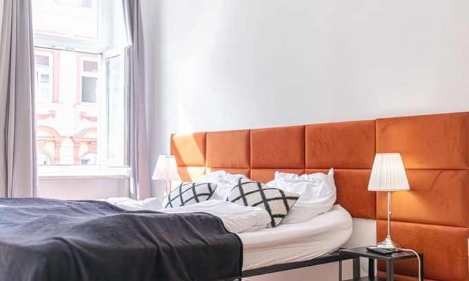 Rudolfsheim-Funfhaus Apartment | Welcoming Budget 1BR Apt. With Best Location