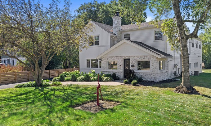 Village of Pewaukee House | Well Appointed Home- Large Patio + Steps to Lake & Summer Activities 😎 🌊