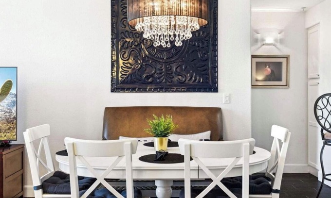 North Scottsdale Condo | WELL DRESSED GRAYHAWK CONDO! QUIET OPEN BRIGHT.Close to all the good stuff!