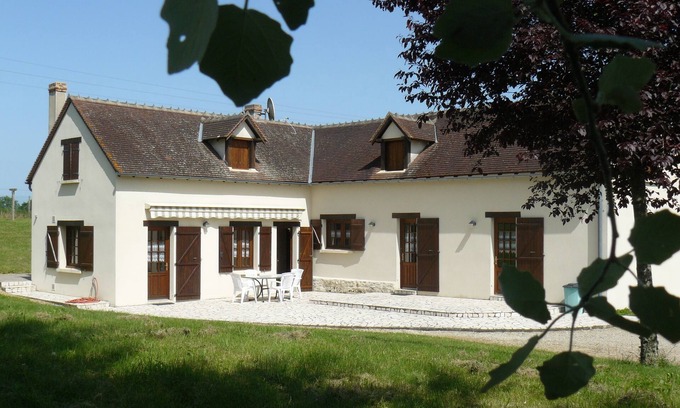 Lureuil Cottage | Well-equipped family house, in a large wooded park with outdoor games