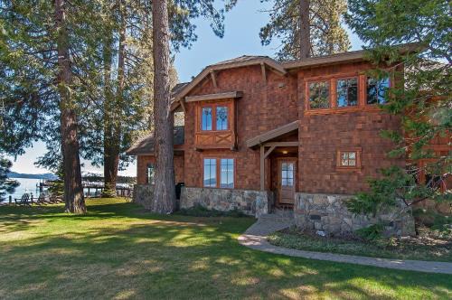 Homewood House | West Lake Serenity with 180-Degree Lake Views