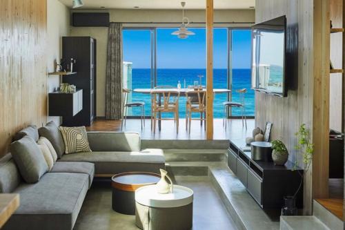 Awaji Villa | West Shore Plus