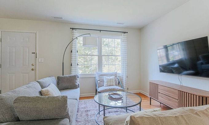Jefferson Park Avenue House | Westerly Haven A: Walk to Scott Stadium!