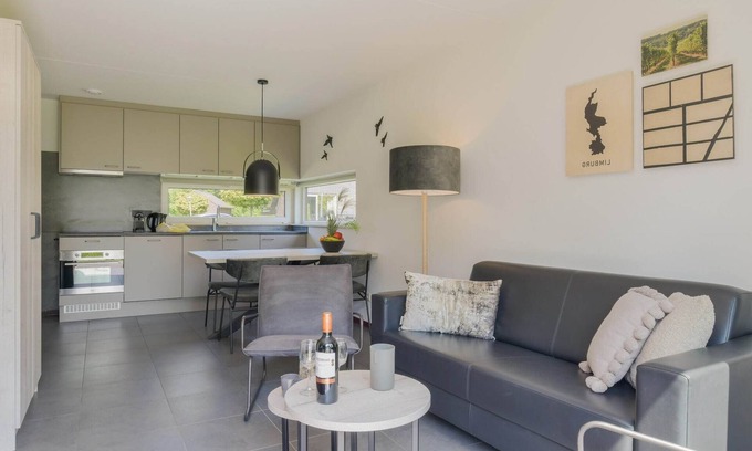 Vijlen House | Wheelchair-Friendly Home in Reevallis