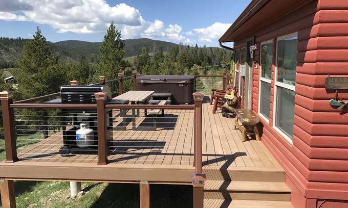 Georgetown Cabin | Whispering Pines Guest Cabin At Georgetown Lake - Family & Pet Friendly, Hot Tub