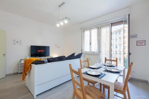 Bergamo Apartment | White Pearl BGY Station