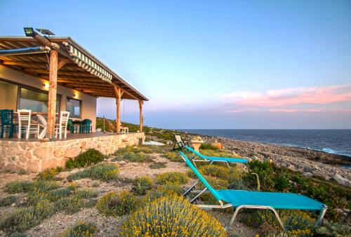 Agia Marina House | White Rock Cave Villa by "elite"