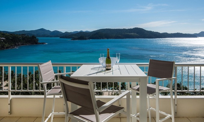 Hamilton Island Apartment | Whitsunday Apartment West 1002