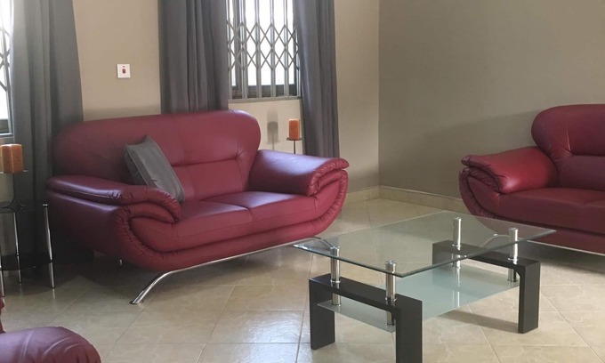 Mallam House | Why share when you can have it all to yourself In This Beautifuly Appointed Home