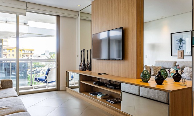 Jurere Apartment | WI-FI 200MB | 350m from Jurerê Beach #JA11