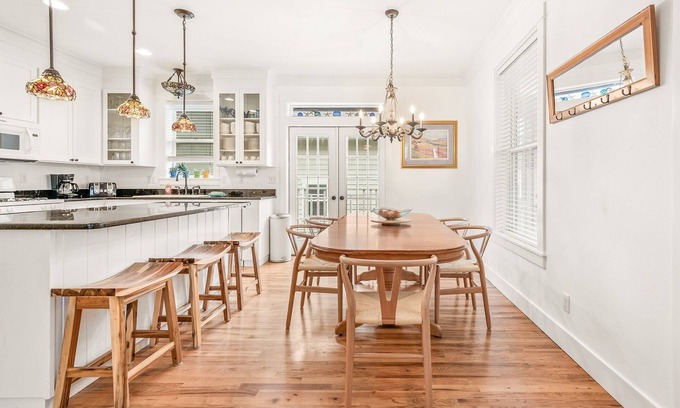Logsden House | Wicked Anemone in Olivia Beach