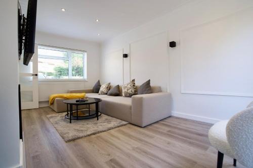 Wickford House | Wickford Escape: 3BD Stay near Southend