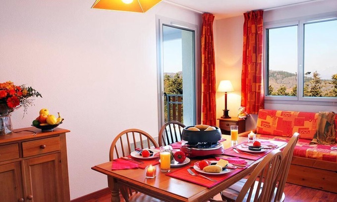 Ax-les-Thermes Apartment | Wifi, 100m from resort center, fitness, swimming pool, sauna, ski locker, 37m², Ax-Les-Thermes