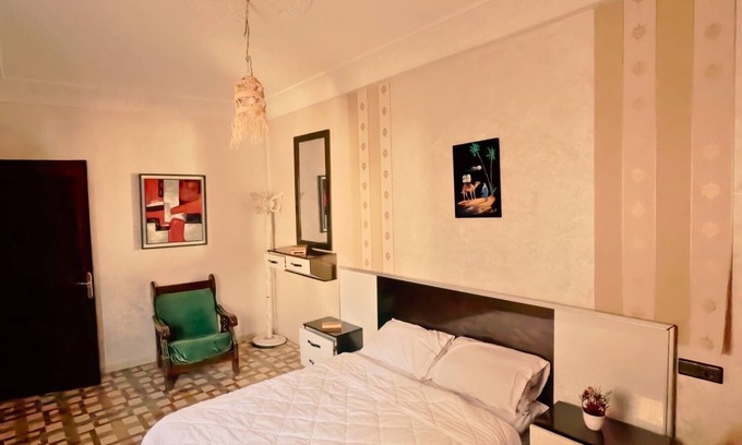 Taddart House | WIFI Double Bed Room , WHERE SURF & ART.