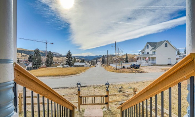 Cripple Creek House | Wild Donkeys~3blocks to Casino~Mtn Views-Dogs OK