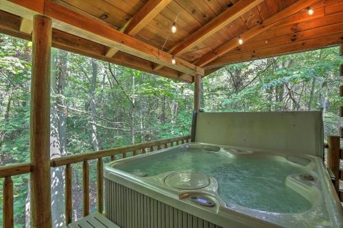 Millersburg House | Wild Rose Cabin by Amish Country Lodging