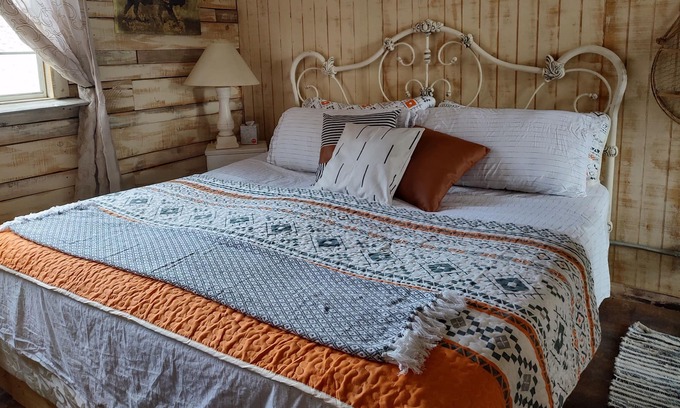 Mount Charleston Cabin | Wild Sage Camp & Cabin plus ride RZRS