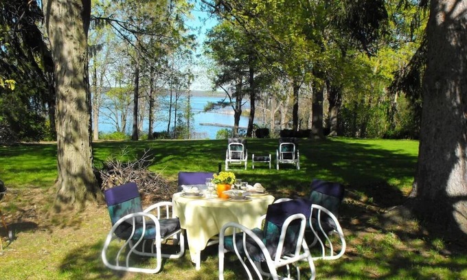 Dresden House | Wildflower-Seneca Lake-Water View-Hot Tub-Wine Trail - Pets, Steps to Lake-Acre of Privacy