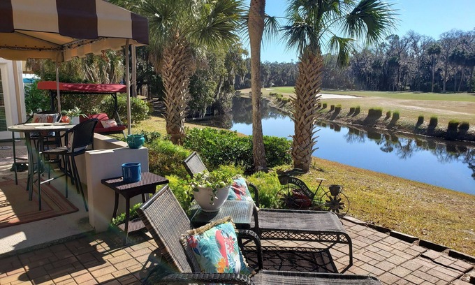 Shipyard Plantation Villa | Wildlife Watching! Lagoon & Golf view, beach gear incl! 2 outdoor patios.