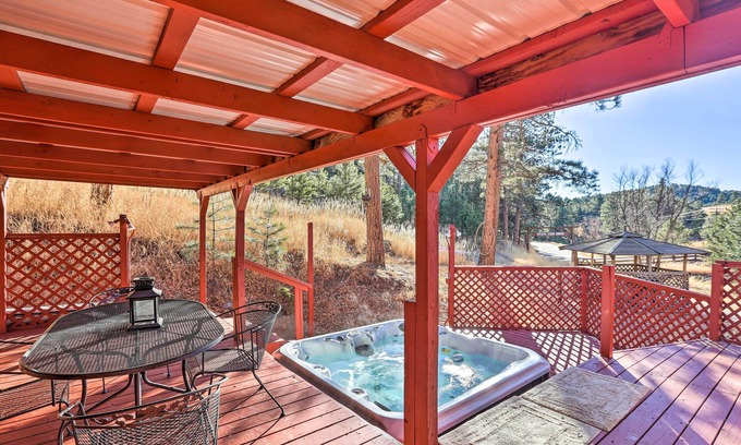 Morrison Cabin | 'Wildmanor Ranch' Near Red Rocks w/Hot Tub!
