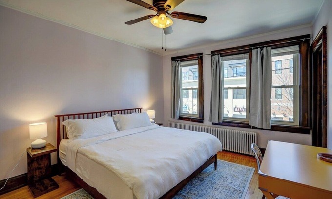 Marquette Apartment | Willy St 2 Work Spaces 2 King Beds Prime Loc!