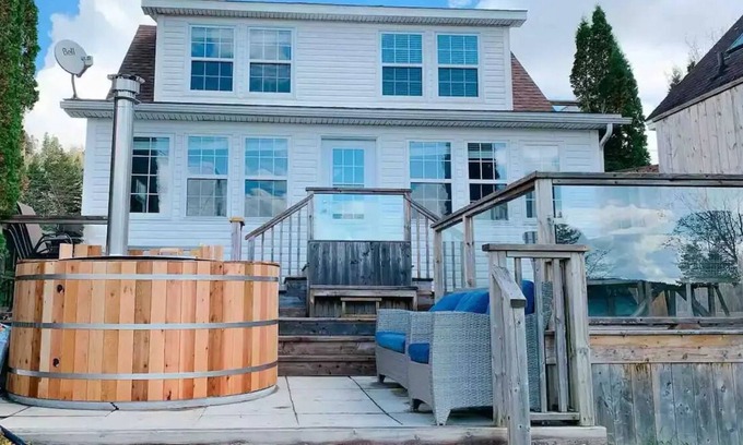 Boutiliers Point Cottage | Wilson's Coastal Club - C8