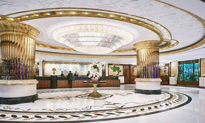 District 5 Hotel | Windsor Plaza Hotel