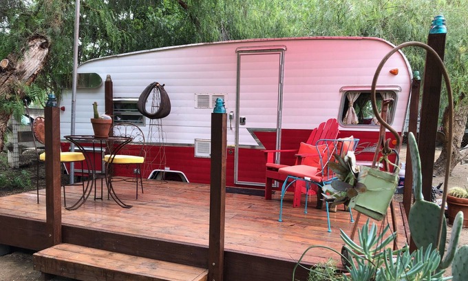 Temecula House | WIne Country Farm Stay; Classic Retro Glamping! 501c3