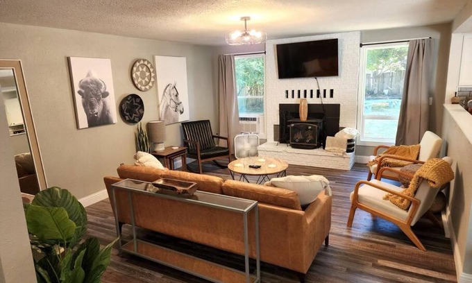 Newberg House | Wine Country Getaway, Relax!