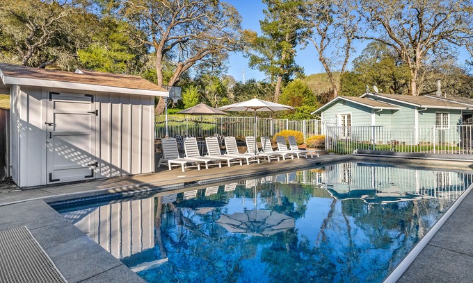 Glen Ellen House | Wine Country Retreat w/Pool, 10 Mi to Dtwn Sonoma