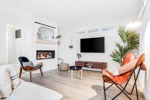 Windsor House | Wine County Retreat