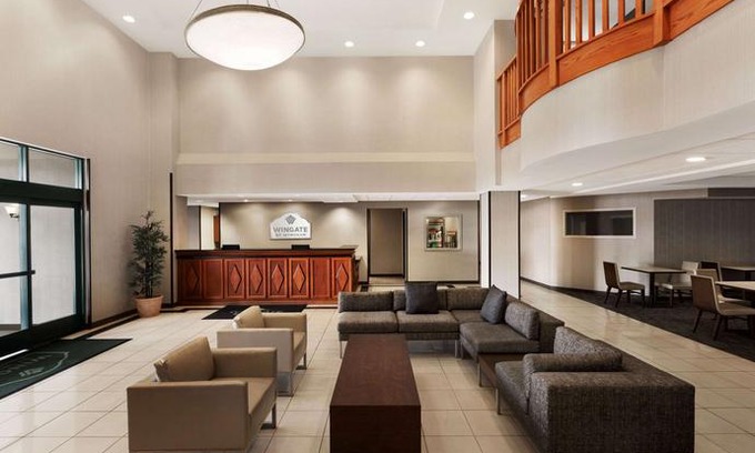 Bridgeport Hotel | Wingate by Wyndham Bridgeport WV