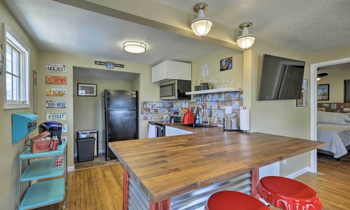 Winslow Apartment | Winslow Apartment w/Jacuzzi, Deck & Grill Access!