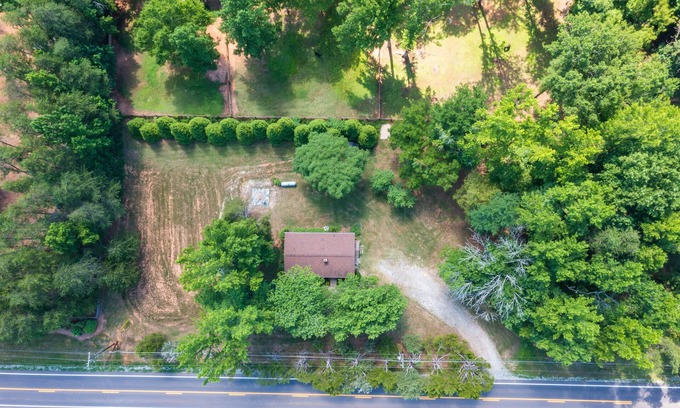 Greensboro Cottage | Winter Discounts! Peaceful Country Cottage 2-Bd on 1 Acre Next to State Park!