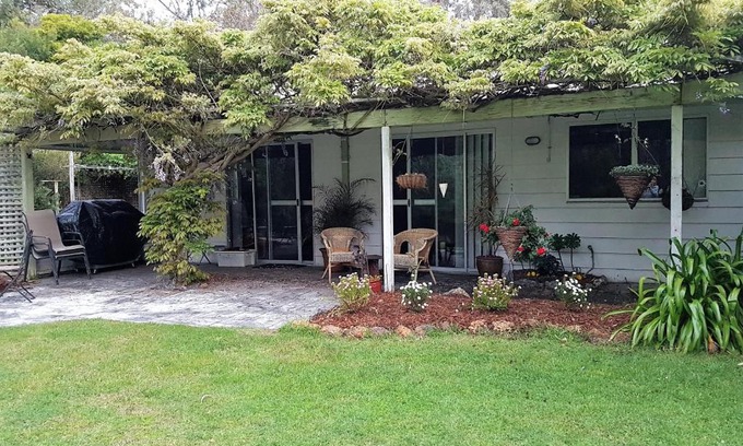 Deepdene House | Wisteria Cottage Augusta
